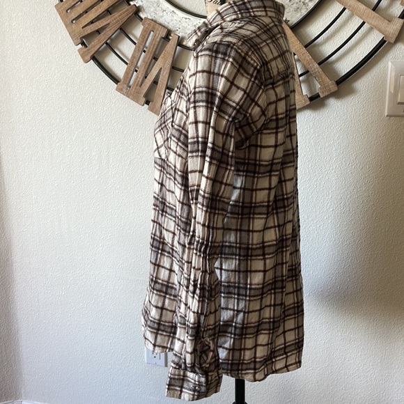 Men and womens matching sleepwear shirts - Picture 8 of 11